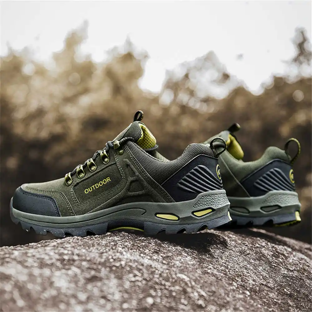Men Formal Wear With Sneakers - Rutschfeste Schnürung zum Wandern, Tennis für